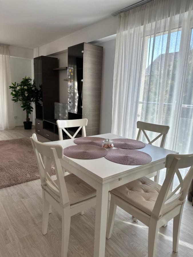 Fly Airport Residences & Therme-Self Check-In Otopeni Εξωτερικό φωτογραφία