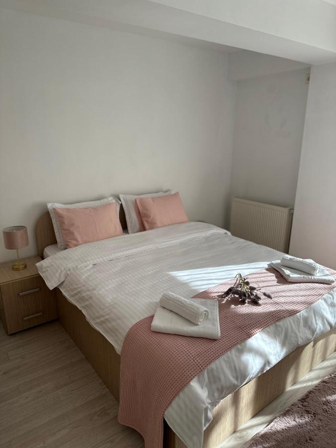 Fly Airport Residences & Therme-Self Check-In Otopeni Εξωτερικό φωτογραφία